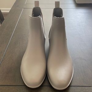 Gray boots